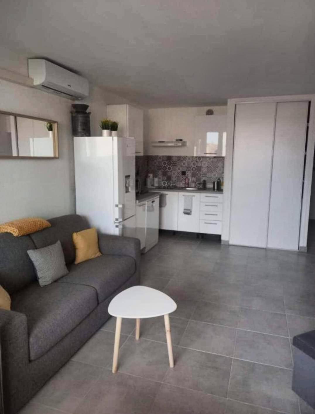 Chez Fifi Au Barcares Lägenhet Le Barcarès Exteriör bild